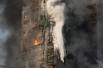 Ilustrasi kebakaran kompleks perumahan di Hong Kong