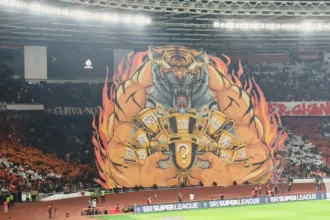 Suasana saat pertandingan antara Persija vs PSIM Yogyakarta