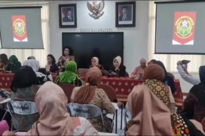Ilustrasi, saat Sarasehan Dewan Pimpinan Kongres Wanita Indonesia (KOWANI) dengan para Ketua Umum atau perwakilannya.