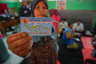 Ilustrasi layanan Identitas Kependudukan Digital