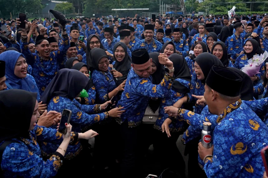 Pegawai Pemerintah dengan Perjanjian Kerja (PPPK)