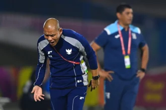 Pelatih Timnas Indonesia U-17 Nova Arianto