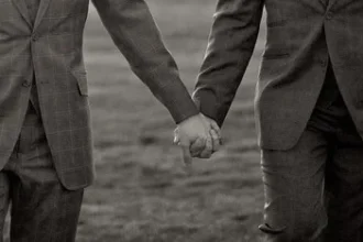 gambar ilustrasi pasangan sesama jenis