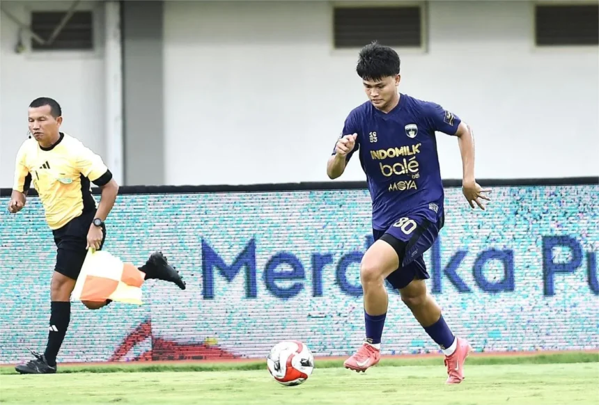 Penyerang muda Persita Tangerang, Hokky Caraka