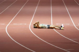 Emas terakhir dari cabor atletik dipersembahkan oleh Emilia Nova