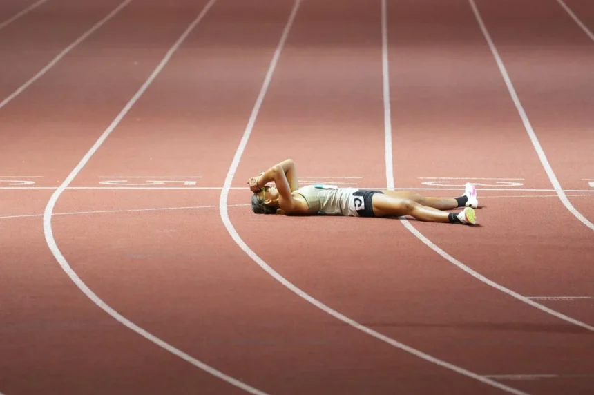 Emas terakhir dari cabor atletik dipersembahkan oleh Emilia Nova