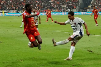 Ilustrasi pertandingan sepak bola