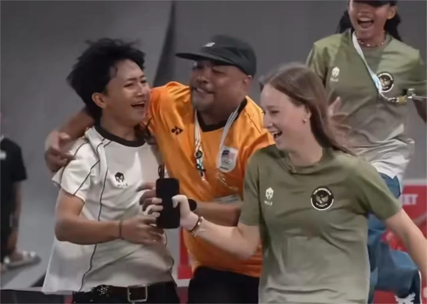 Atlet skateboard Indonesia, Basral Graito Hutomo, sukses menorehkan sejarah dengan meraih medali emas nomor skateboard street putra pada SEA Games 2025 Thailand