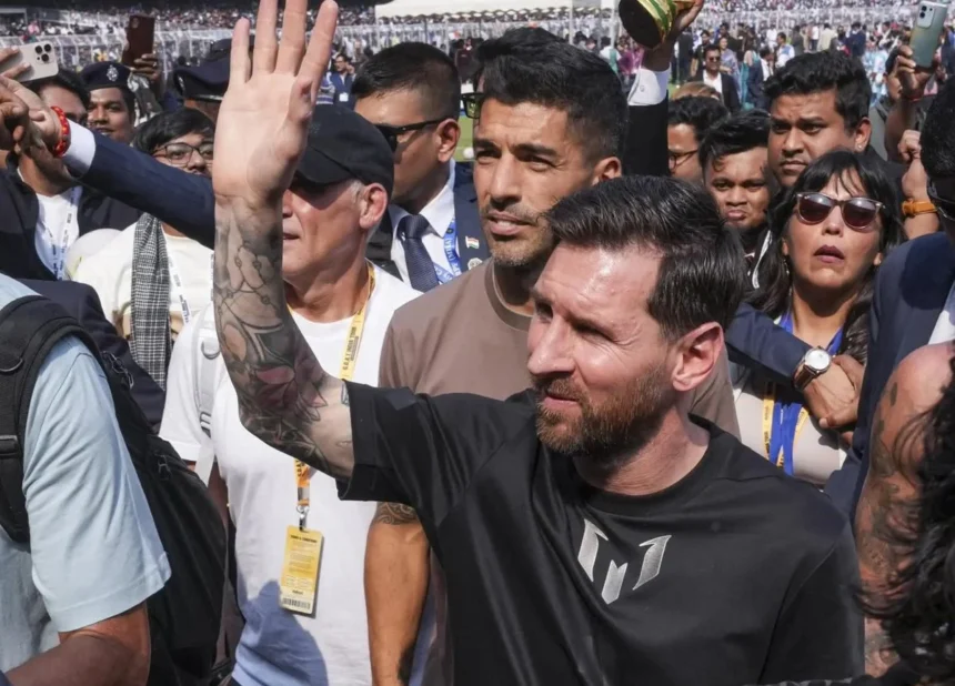 Lionel Messi saat mendatangi India