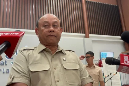 Kepala Badan Gizi Nasional (BGN) Dadan Hidayana meminta maaf atas kejadian yang menimpa puluhan siswa SDN 01 Kalibaru, Cilincing, Jakarta Utara.