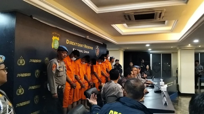 6 tersangka anggota Yanma ditetapkan sebagai tersangka kasus pengeroyokan dan pembunhan dua matel