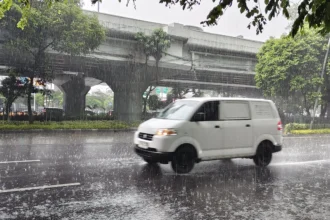 Ilustrasi saat hujan di Jakarta