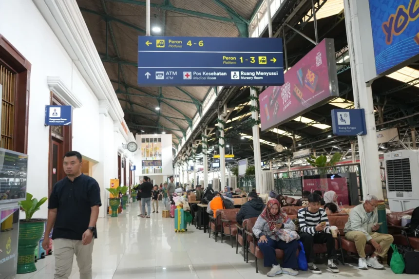Suasana stasiun Tugu Yogyakarta