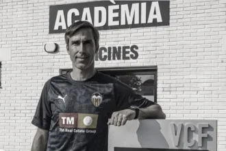 Pelatih Tim B Wanita Valencia CF, Fernando Martín Carreras