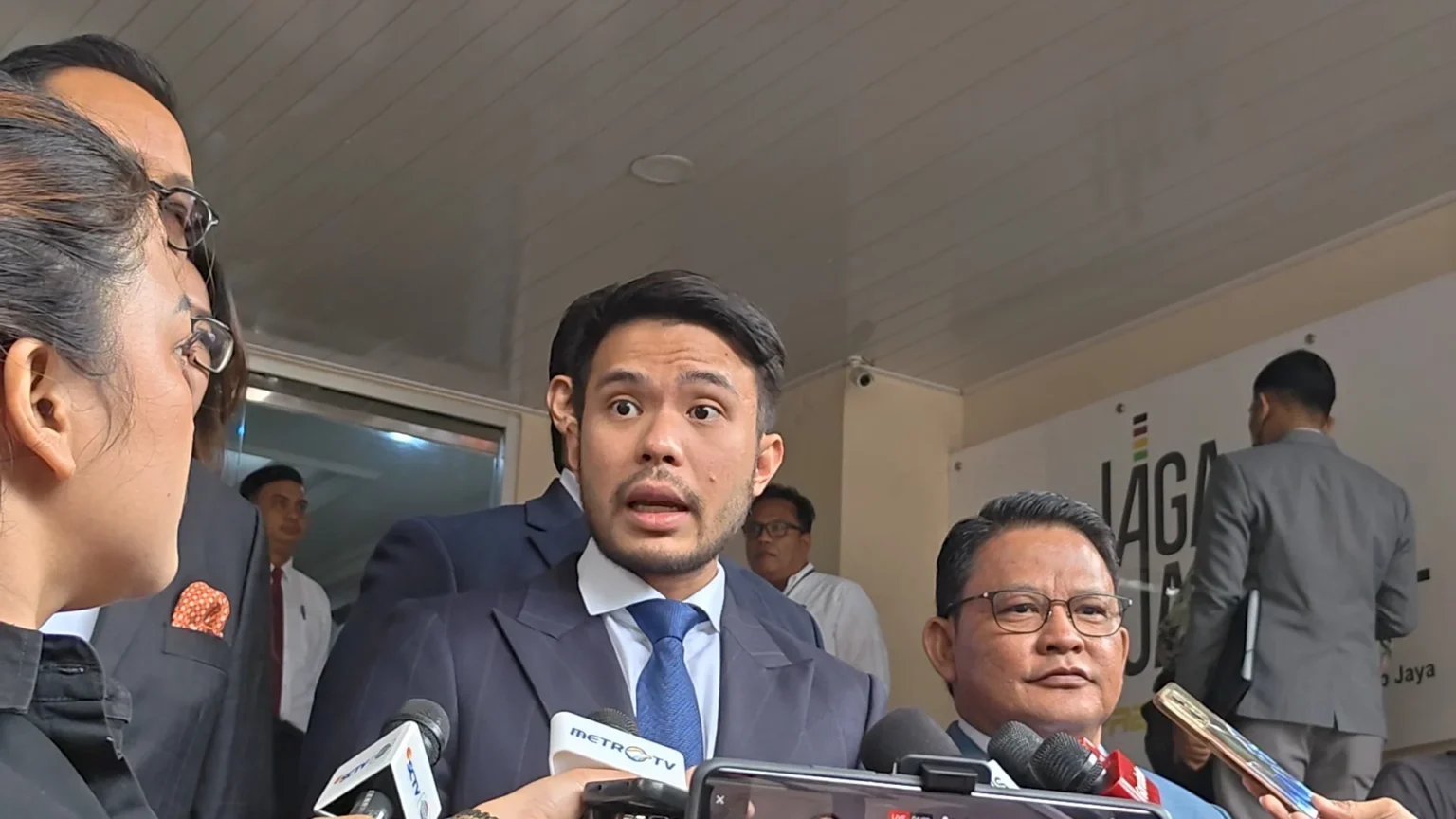 Kuasa hukum Jokowi, Yakub Hasibuan menghadiri gelar perkara khusus kasus pencemaran nama baik presiden ke-7 di Polda Metro Jaya