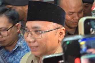 Eks Menag Yaqut selesai diperiksa penyidik KPK kasus korupsi kuota haji Kemenag 2024.