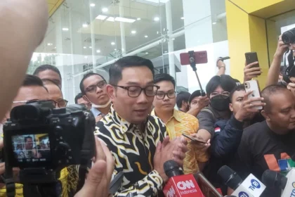 Ridwan Kamil saat menjalani pemeriksaan