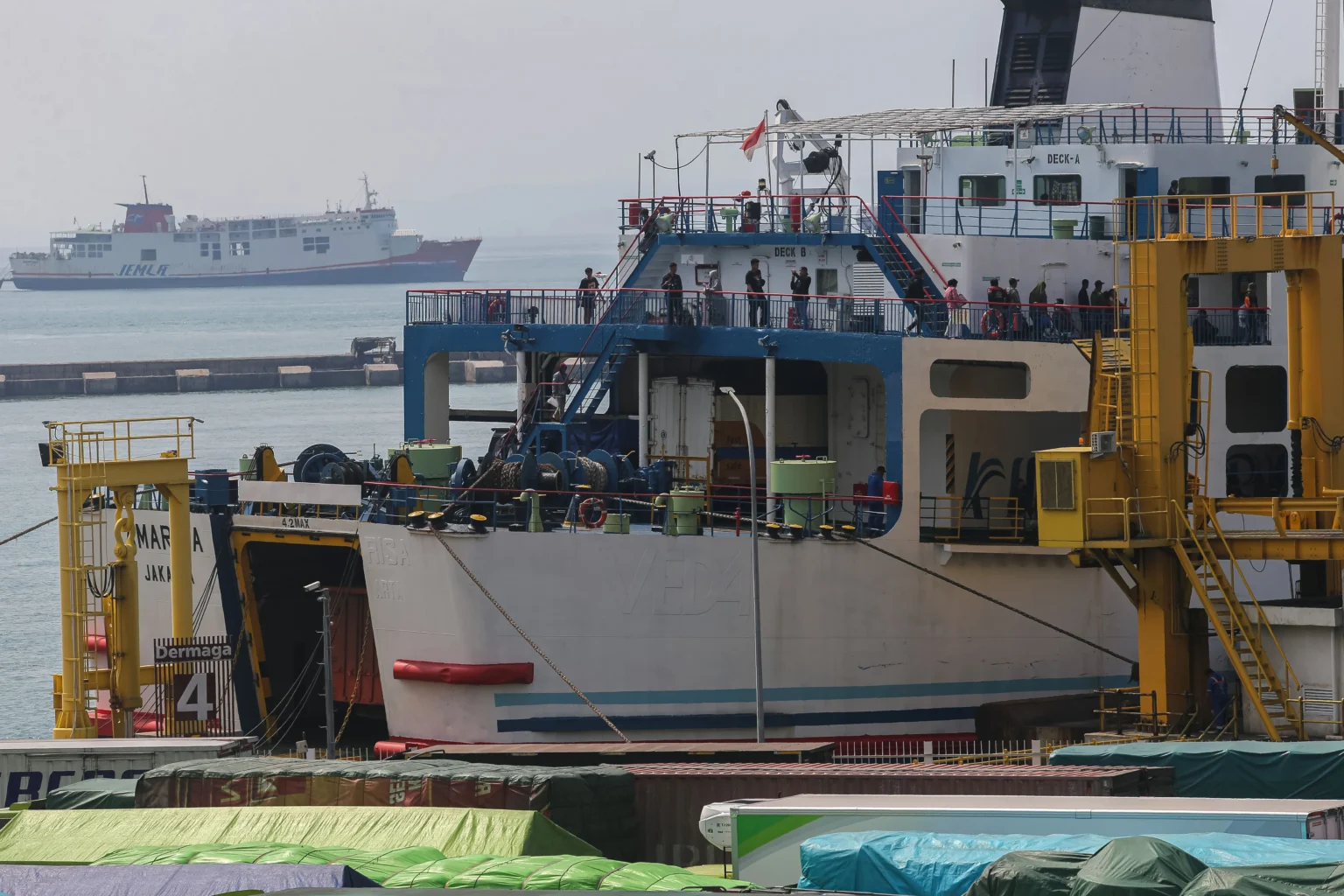 Diskon tarif layanan penyeberangan selama libur Natal dan Tahun Baru