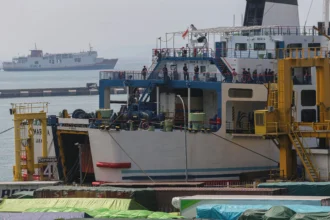 Diskon tarif layanan penyeberangan selama libur Natal dan Tahun Baru