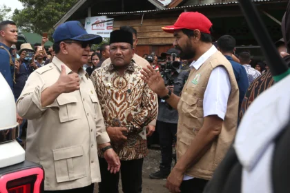 Presiden kunjungi posko pengungsi bencana alam Aceh