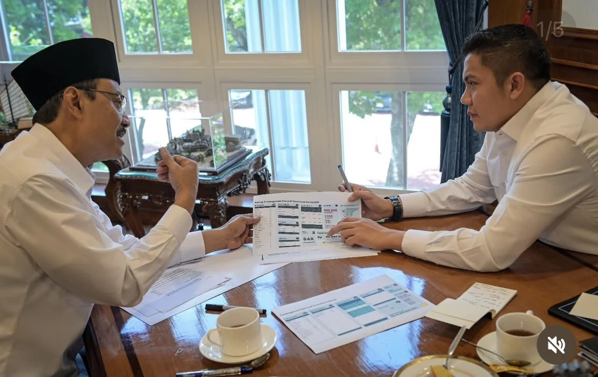 Sekretaris Kabinet Teddy Indra Wijaya, dan Menteri Sosial Saifullah Yusuf