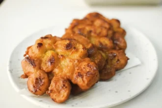 Ilustrasi pisang goreng.