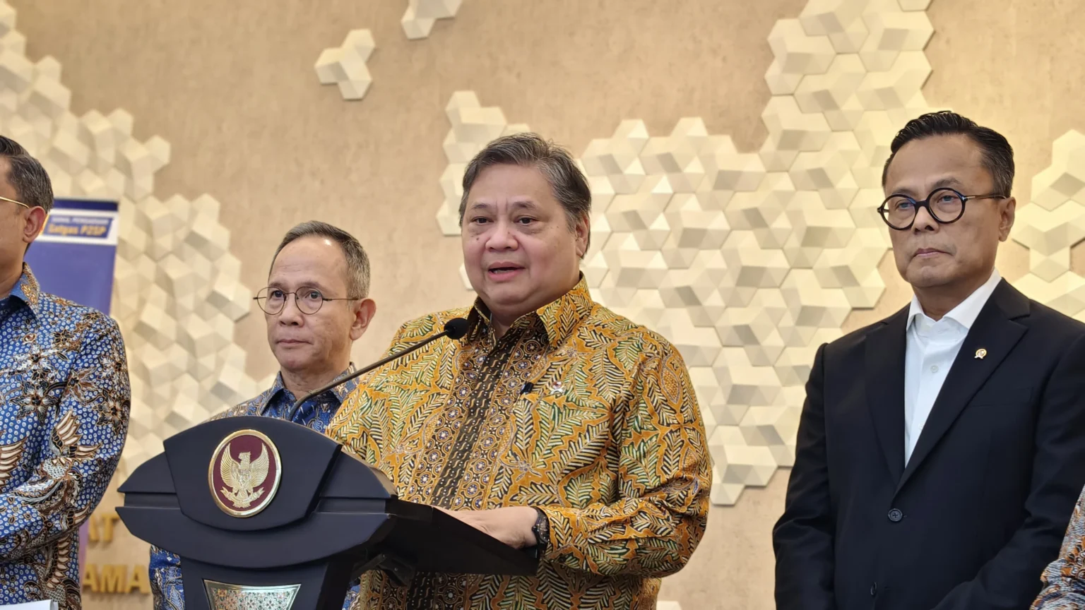 Menko Bidang Perekonomian, Airlangga Hartarto.