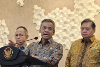 Wakil Menteri Keuangan Suahasil Nazara dalam konferensi pers di Kantor Kemenko Perekonomian, Jakarta.