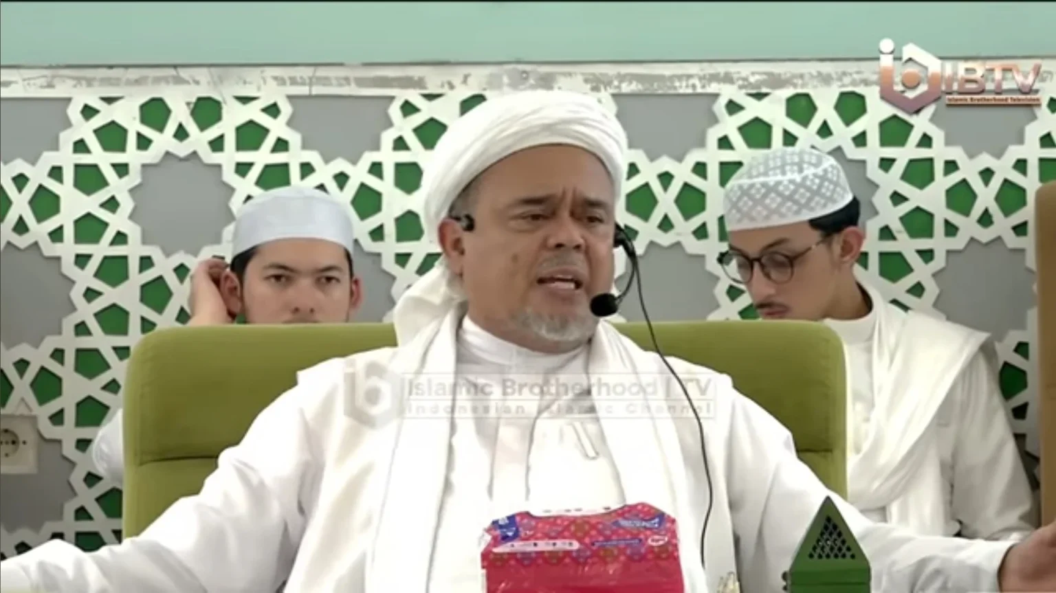 Imam Besar Front Persaudaraan Islam, Habib Rizieq Shihab, mengumumkan bahwa kasus KM 50 telah didaftarkan kepada International Criminal Court pada September 2025.