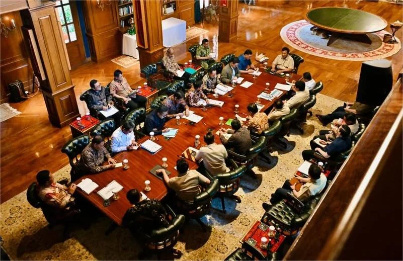 Presiden Prabowo saat memimpin Ratas