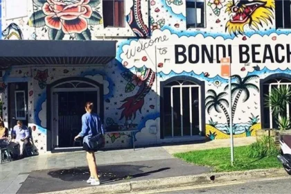 Ilustrasi Pantai Bondi, Sydney, Australia.