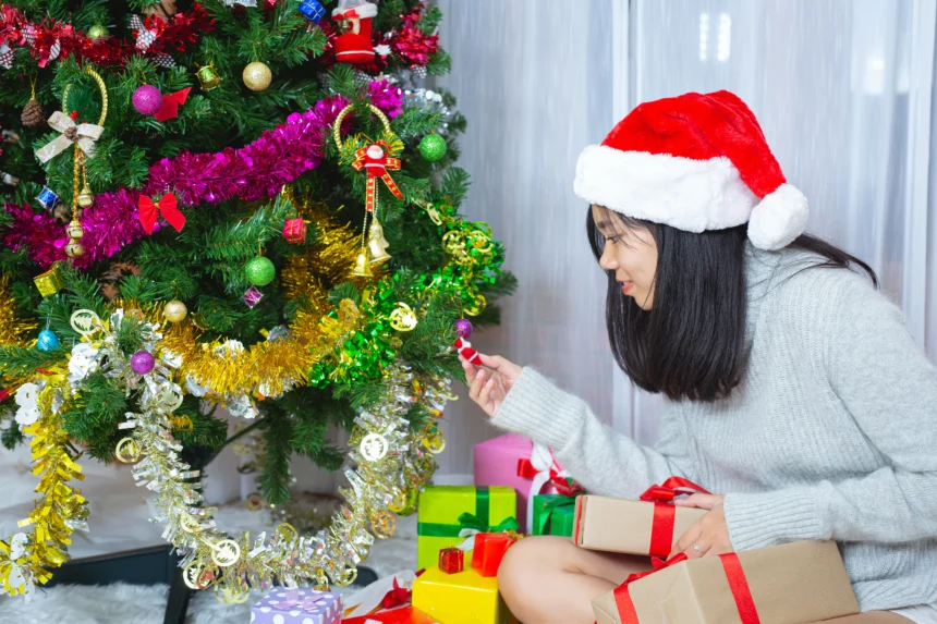 Ilustrasi menghias pohon natal