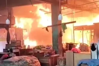 Kebakaran di Pasar Kramat Jati, Jakarta Timur.