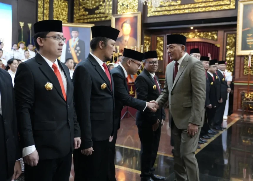 Upacara Pengangkatan Sumpah Jabatan Tenaga Ahli di lingkungan DPN, di Kementerian Pertahanan RI, Jakarta, pada Kamis (15/1/2026).