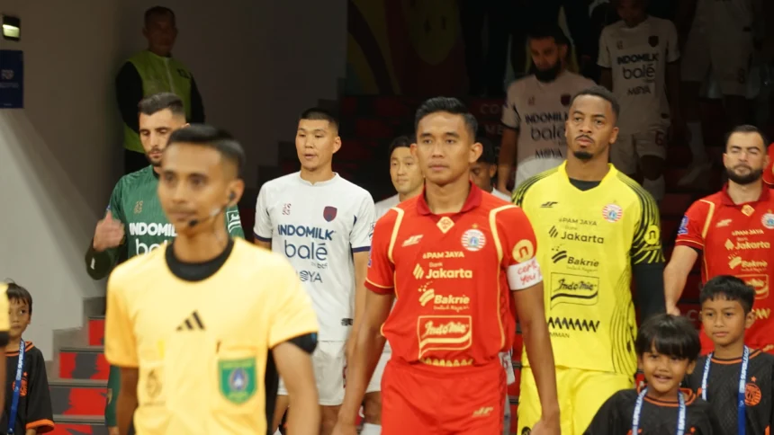 Bek tengah Tim Nasional Indonesia yang juga pemain Persija Jakarta, Rizky Ridho