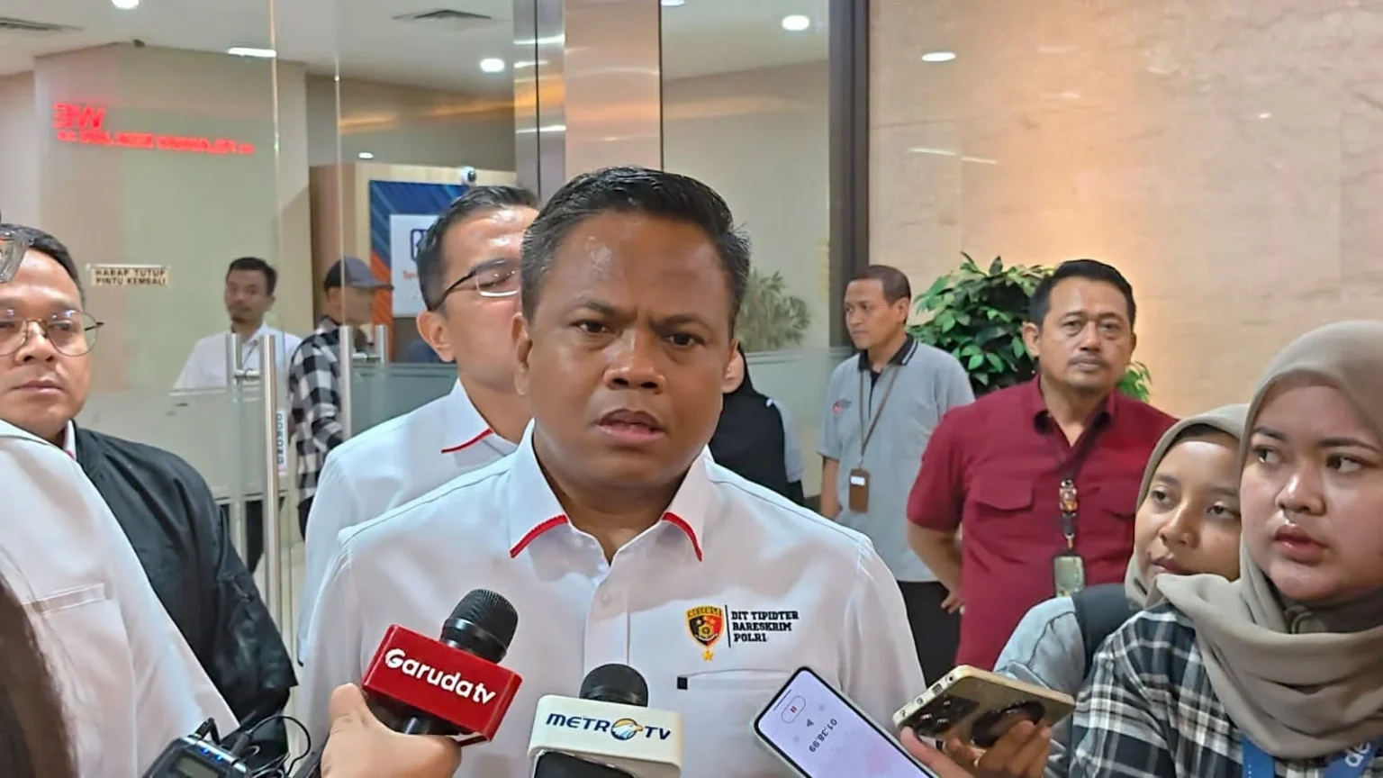 Dirtipidter Bareskrim Mabes Polri, Brigjen Pol Moh. Irhamni menerjunkan tim usut kasus tambang ilegal di Sumbar setelah bertemu anggota DPR fraksi Partai Gerindra, Andre Rosiade.