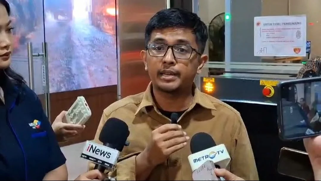 Aktivis Greenpeace, Iqbal Damanik melaporkan kasus teror yang dialaminya ke Polri