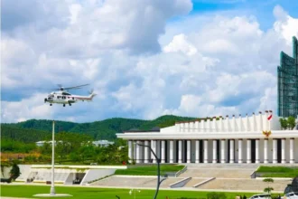 Helikopter Presiden Prabowo di Kawasan Istana Negara IKN (sumber: Instagram @basukihadimuljono)