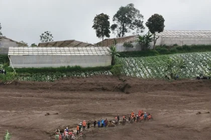 Penanganan Longsor di Desa Pasirlangu, Kecamatan Cisarua, Kabupaten Bandung Barat, Jawa Barat.