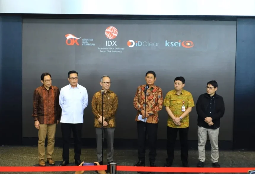 Konferensi pers terkait pengunduran Iman Rachman sebagai Dirut BEI (Sumber: OJK)