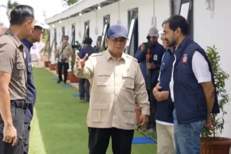 Presiden Prabowo Subianto mengunjungi hunian Danantara di Aceh.