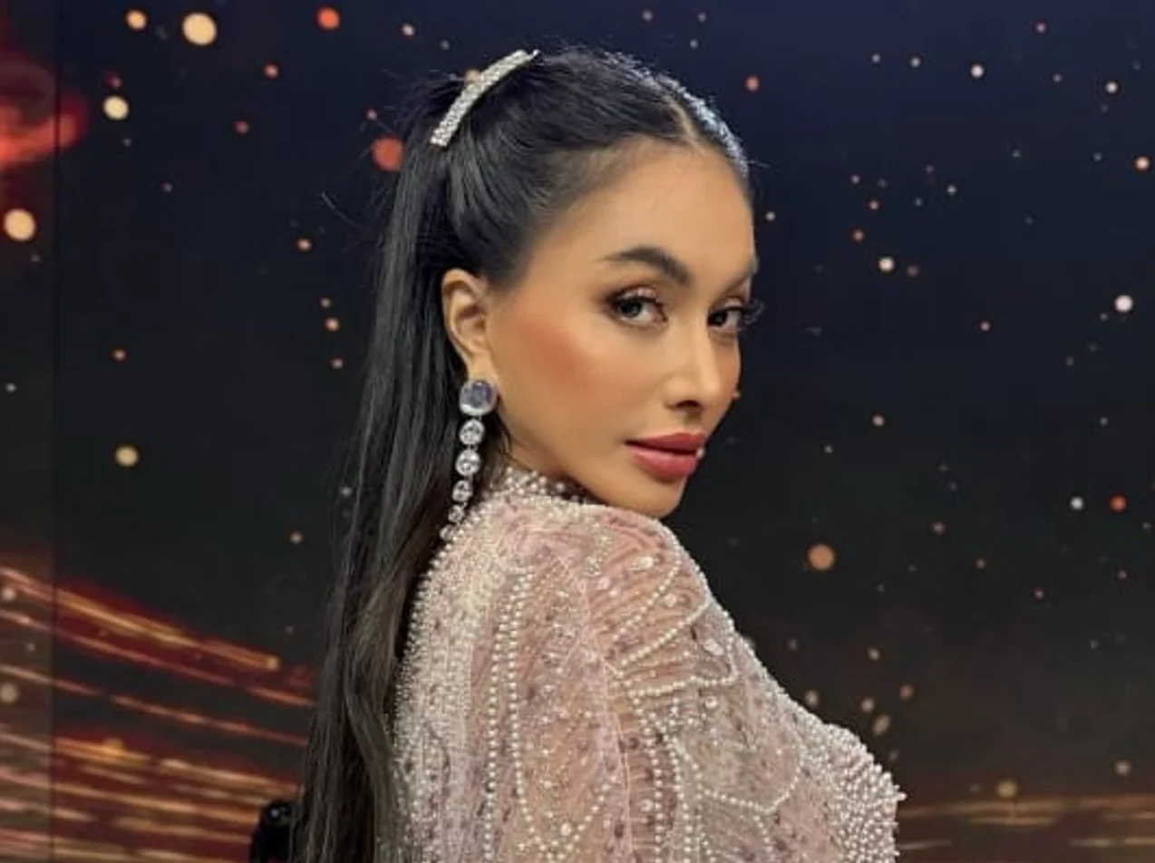 Aktris yang juga penyanyi, Denada Tambunan