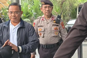 Bupati Pati Sudewo tiba di Gedung Merah Putih KPK.