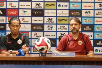 Pelatih Persija Jakarta, Mauricio Souza saat konfrensi pers di Stadion Utama Gelora Bung Karno, Senayan