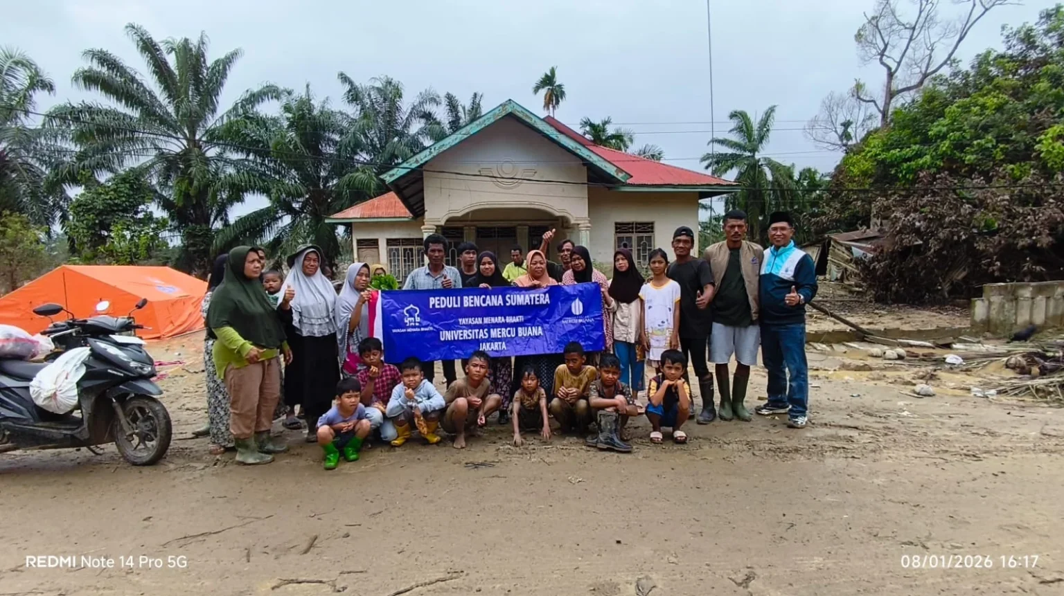 Bantuan Universitas Mercu Buana untuk korban bencana banjir di Aceh.