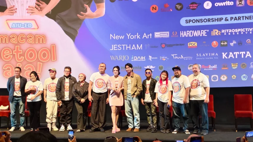 Para pemeran film AIU-EO Macam Betool Aja