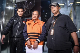 KPK menetapkan Bupati Pati tersebut sebagai tersangka dengan barang bukti berupa uang senilai Rp2,6 miliar. ANTARA FOTO/Muhammad Adimaja/rwa.