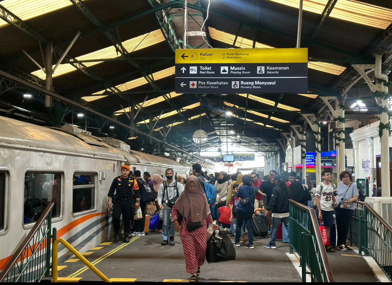 Suasana stasiun Tugu Yogyakarta