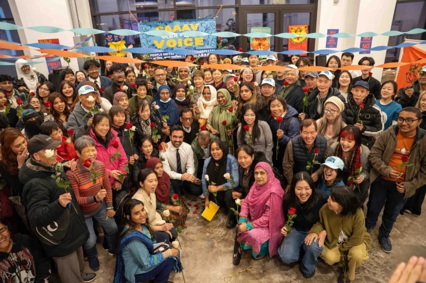 Walikota Terpilih New York, Zohran Mamdani bersama para warga