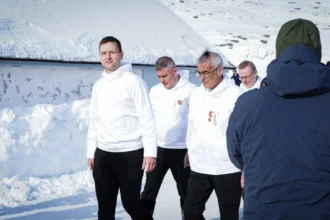 Perdana Menteri Greenland Jens Frederik Nielsen.